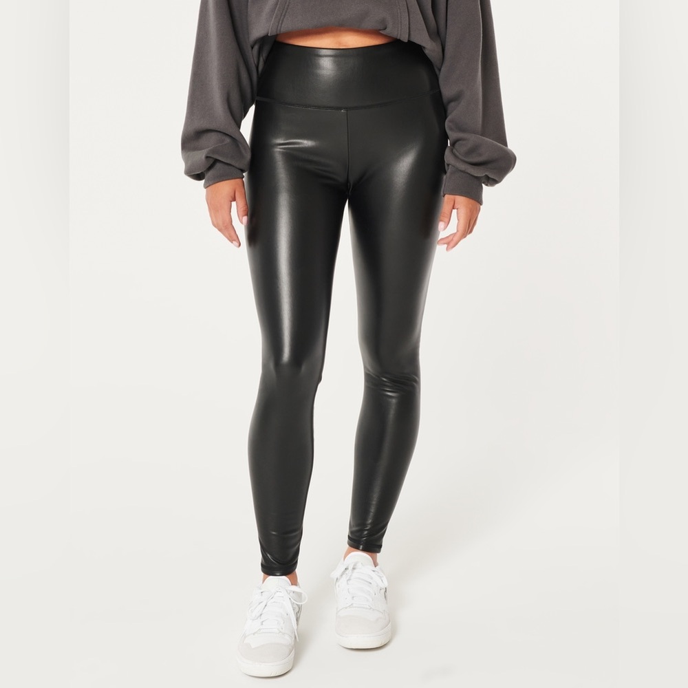 Hollister Ultra High-Rise Vegan Leather Leggings